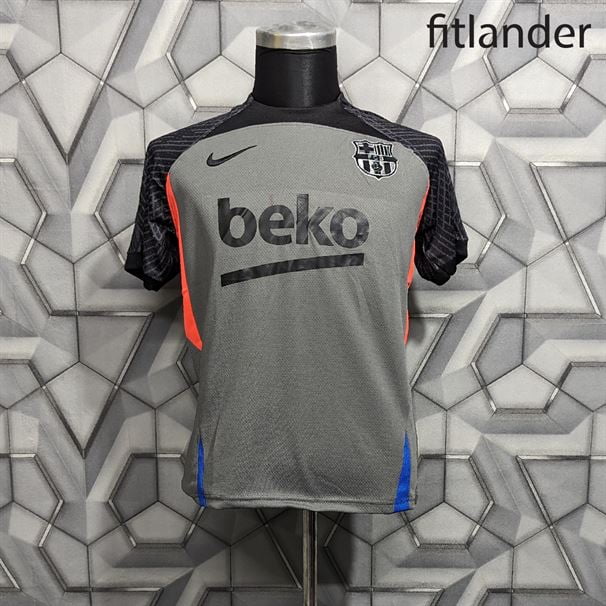 FC Barcelona Goalkeeper 2nd Kit 01